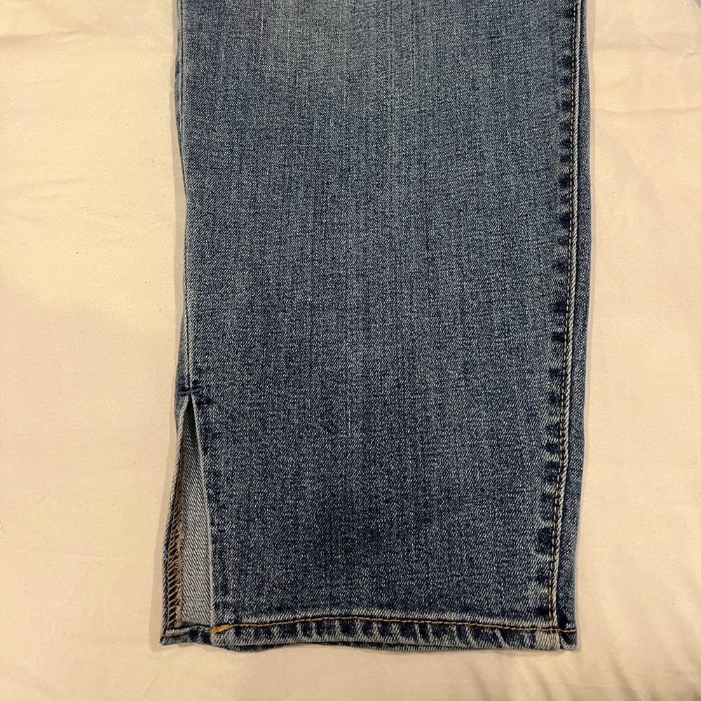 High Rise Slit Jeans - Picture 6 of 10